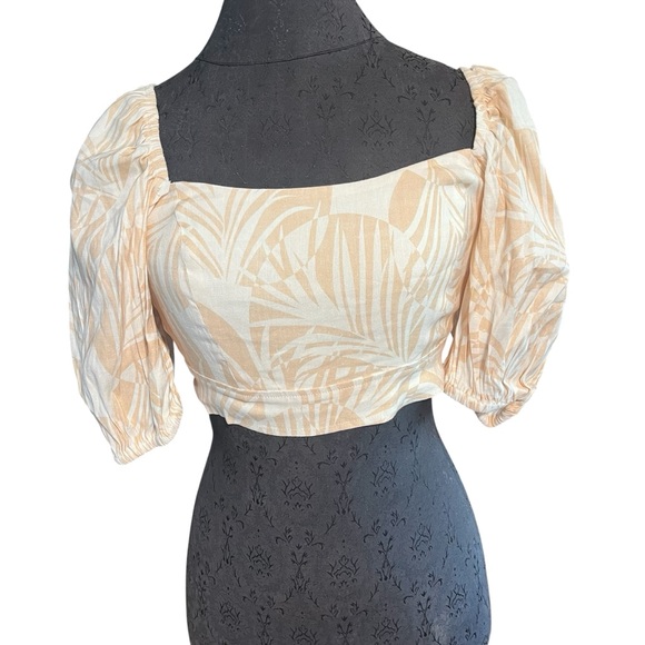 Shore Brand Sandy Palm Puff Sleeve Off Shoulder Wench Top NEW - Picture 6 of 7